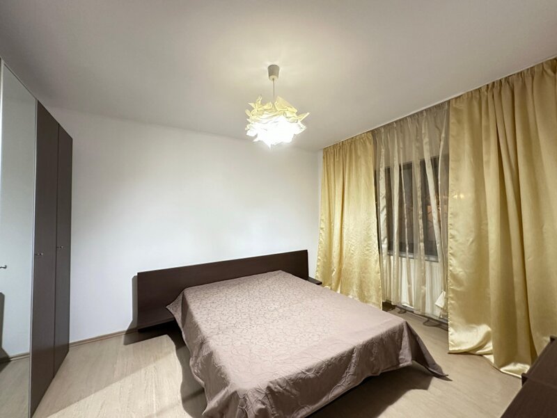 Aviatiei, apartament spatios cu 4 camere.